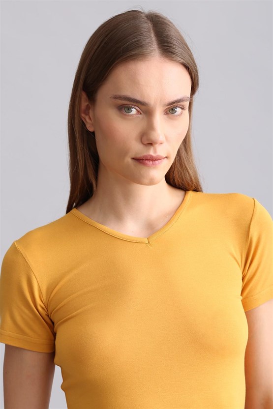 Mısırlı Modal by TENCEL VICTORIA V Yaka Fanila / T-Shirt Hardal