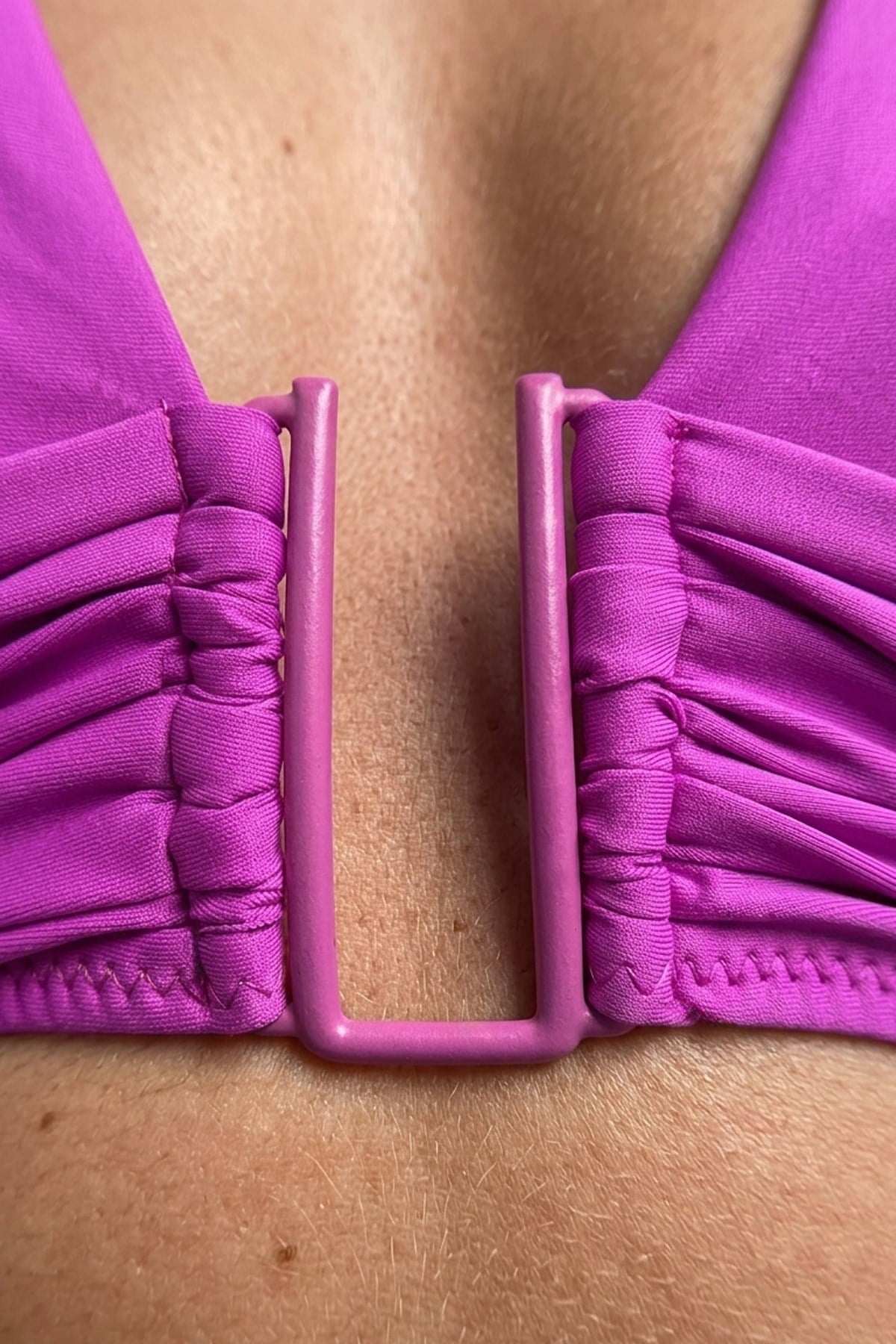 Mısırlı Aksesuarlı Uzun Üçgen Bikini Takım Fuşya