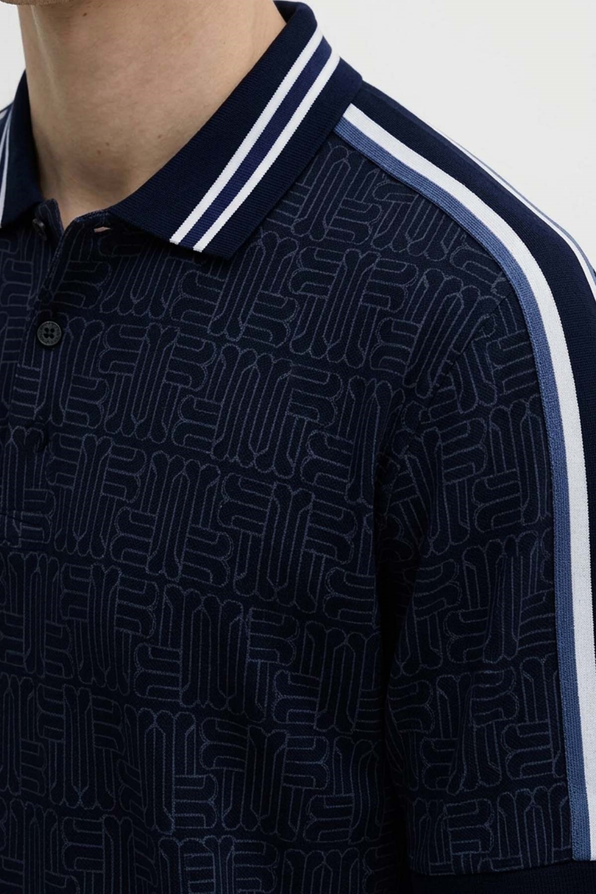 Mısırlı Erkek Jakarlı İnterlok  Monogram Desenli Tiktak Detaylı SLIM FIT Polo Yaka T-shirt Lacivert
