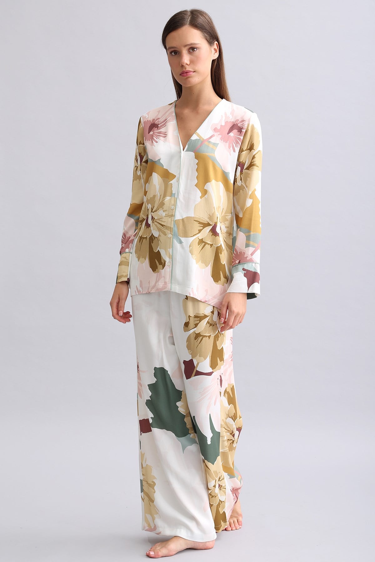 Mısırlı Kadın Bambu Pijama Takımı Çok Renkli