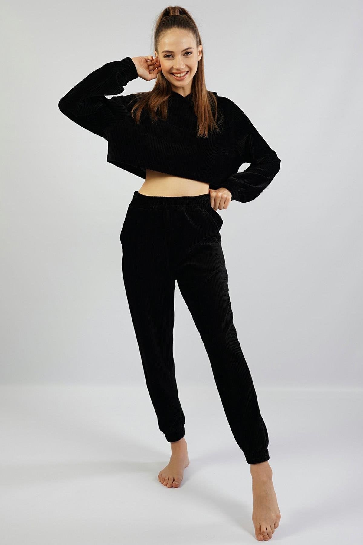 Mısırlı Kadın Kadife Uzun Kollu Pijama Takımı Siyah