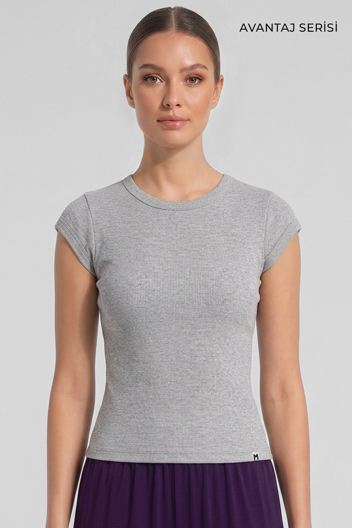 Mısırlı Kadın Kaşkorse Sıfır Kol Tshirt Gri Melanj