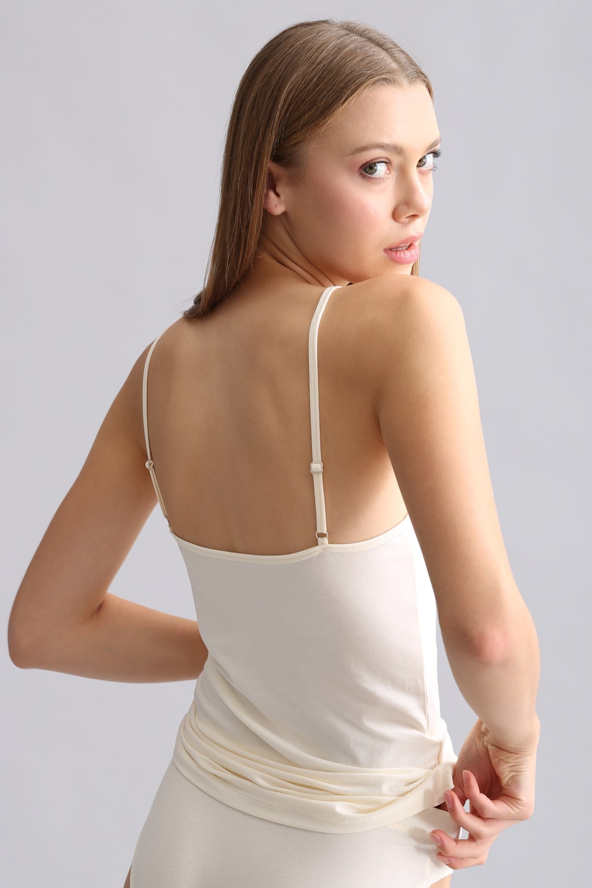 Mısırlı Modal by TENCEL SARAH İnce Askılı Atlet Ekru