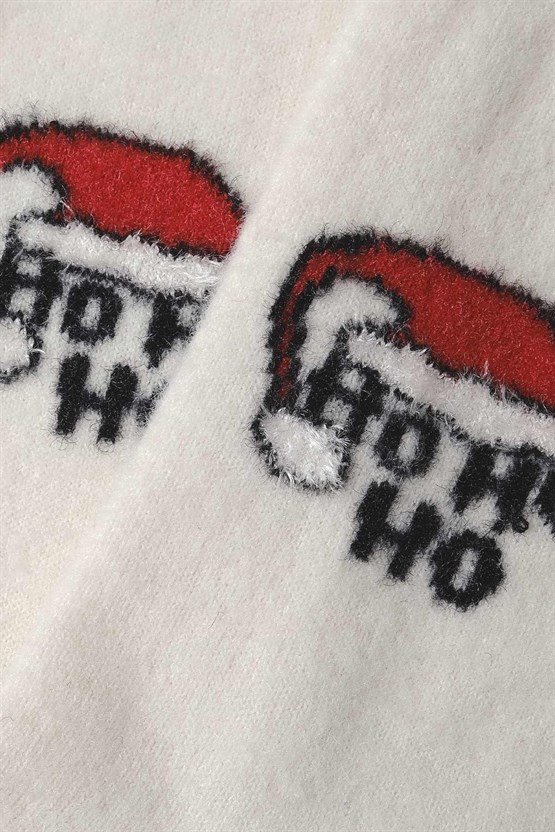 Aytuğ Kadın Peluş Termal Tekli Şapka Desenli Yılbaşı Temalı Çorap Şapka Desenli