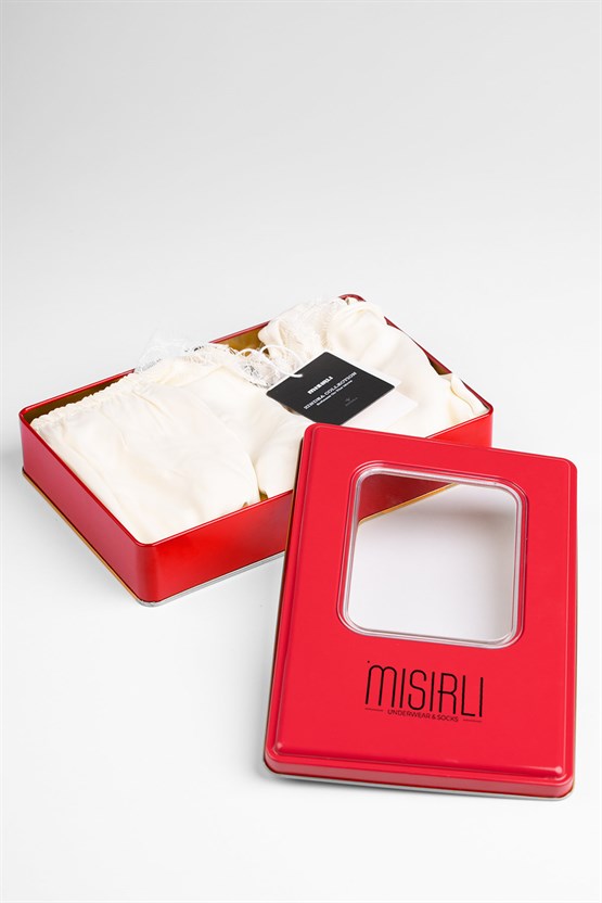 Kadın Ekru Dantelli Bambu Şort Takım Hediye Paketi