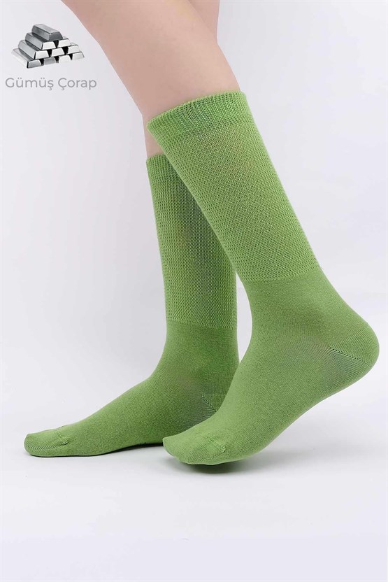Mısırlı Kadın %10 GÜMÜŞ Madeni İçerikli Soket Çorap Yeşil