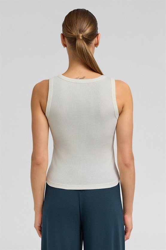 Mısırlı Kadın Pamuklu Kaşkorse Ön Patlı Atlet Ekru