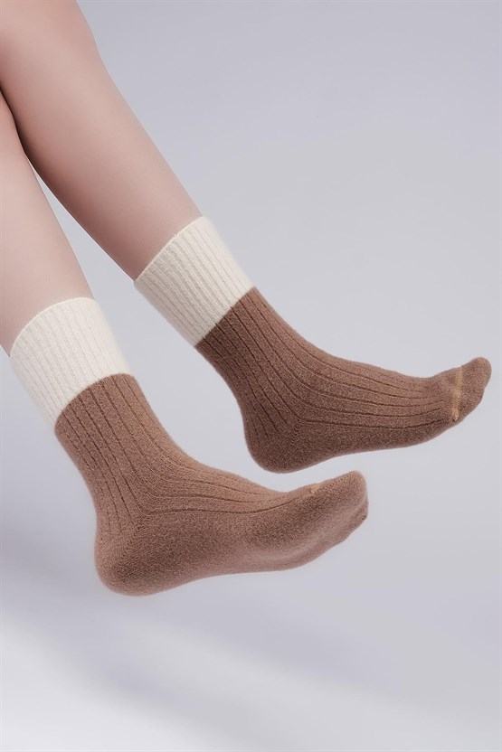 Mısırlı Kadın Soft Peluş Termal Tekli Soket Çorap Bej