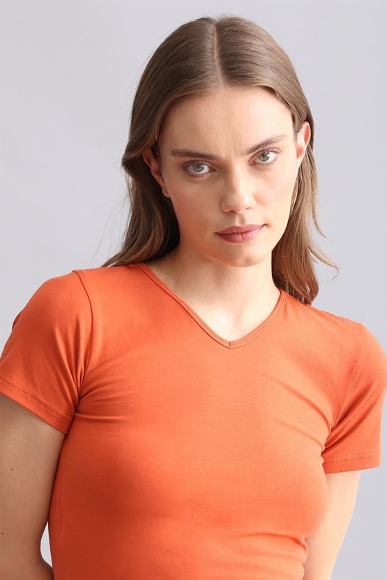 Mısırlı Modal by TENCEL VICTORIA V Yaka Fanila / T-Shirt Pas Kırmızı