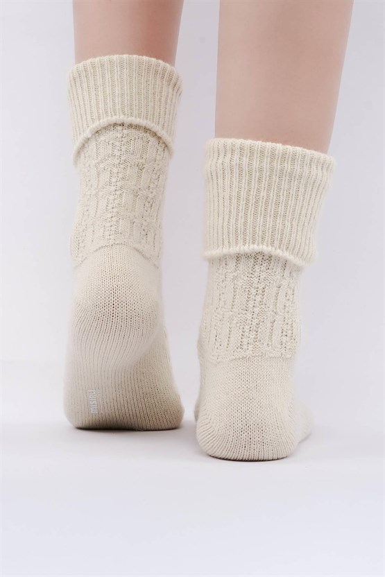 Mısırlı Kadın Koyun Yünü Tekli Kıvrık Soket Çorap Ekru