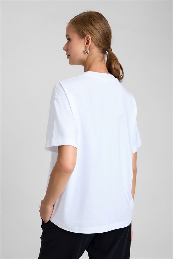 Mısırlı Kadın Oversize T-shirt Beyaz