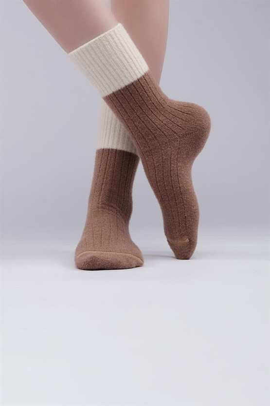 Mısırlı Kadın Soft Peluş Termal Tekli Soket Çorap Bej