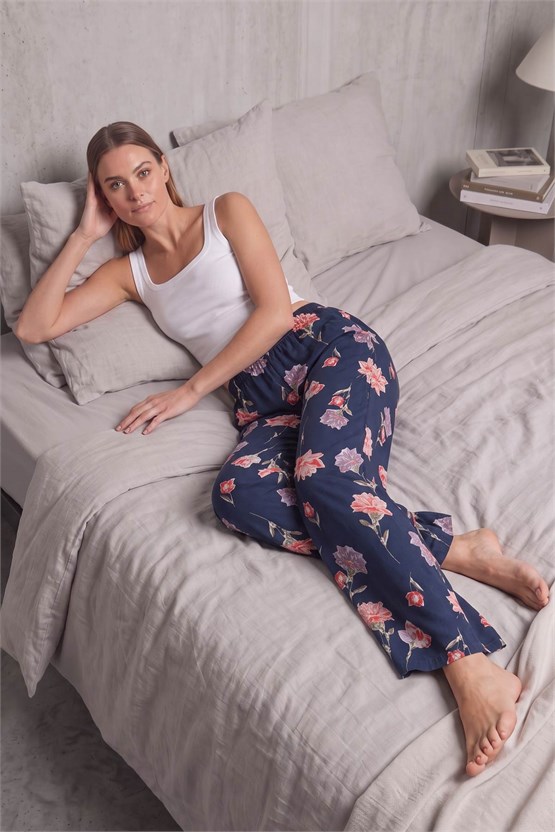 Mısırlı Kadın Viskon Çiçekli Alt Pijama Açık Lacivert