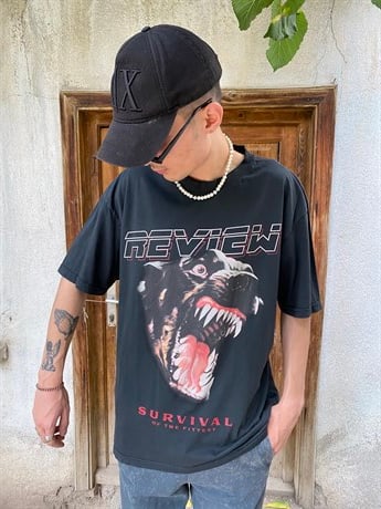 Review Doberman Dog Survival Baskılı T-shirt