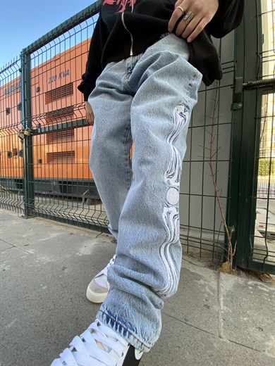 Bone Nakış İşlemeli Regular Jean