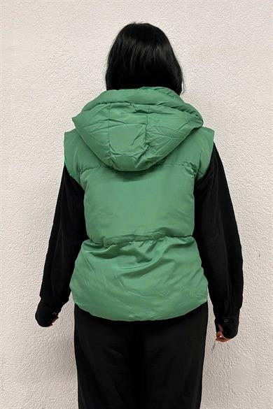 Kapşon Detaylı Şişme Yelek Yeşil