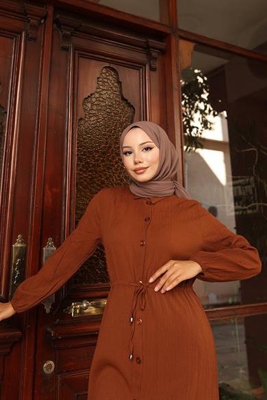 Yırtmaç Detaylı Uzun Takım Kahverengi