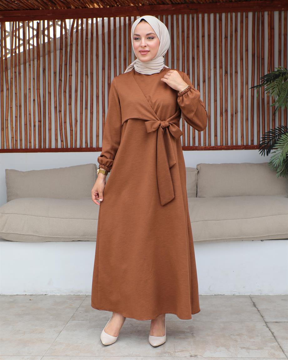 Bel Bağlama Detaylı Tesettür Kahverengi Elbise