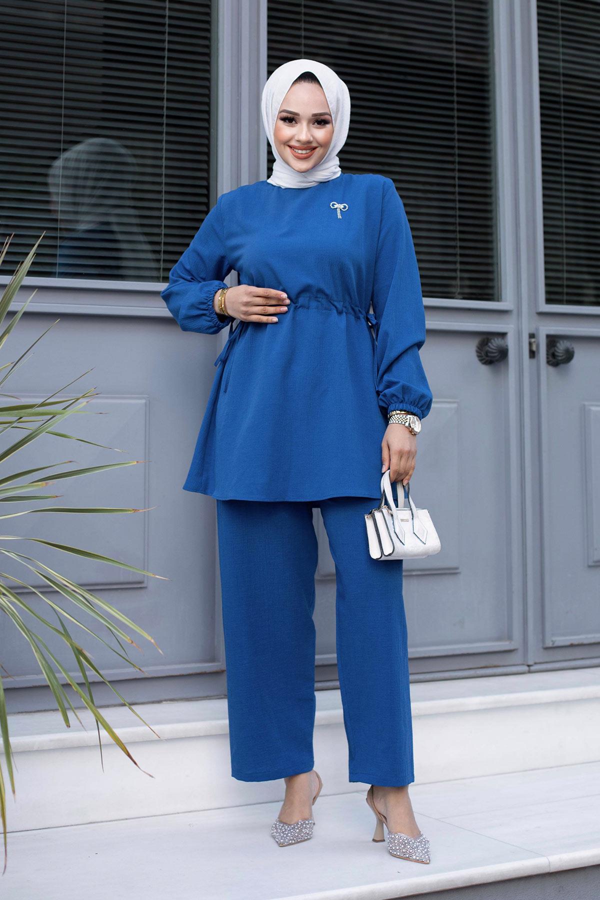 Bronş Detaylı Tesettür İndigo Takım 