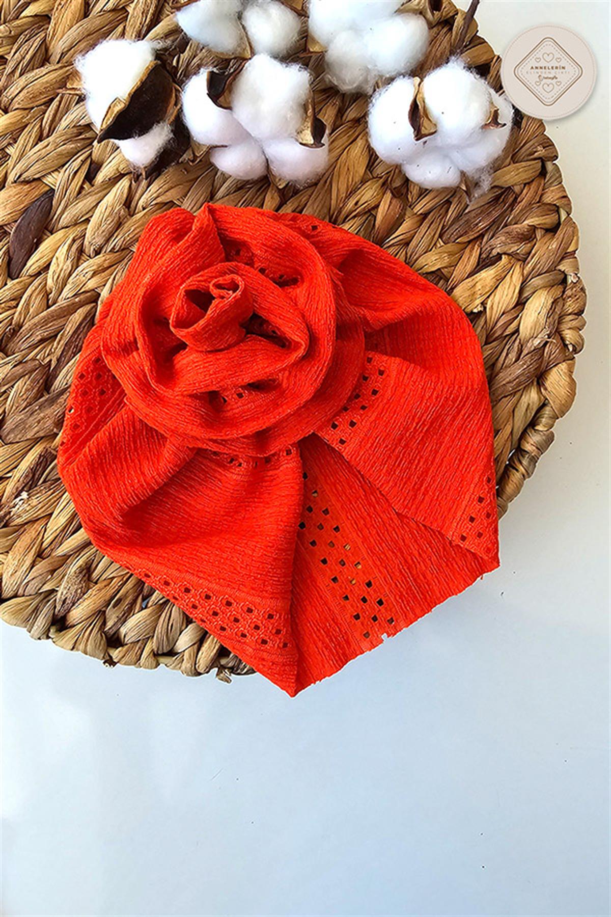 Turuncu Renkli Fisto Bebek Çiçek Bone