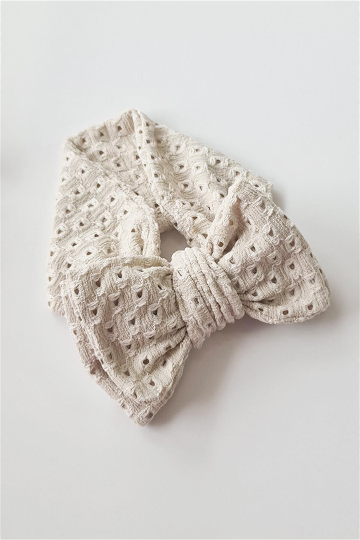 Açık Bej Renkli Fisto Bebek XXL Fiyonk Bandana