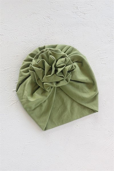 Açık Yeşil Renkli Çiçek Bone