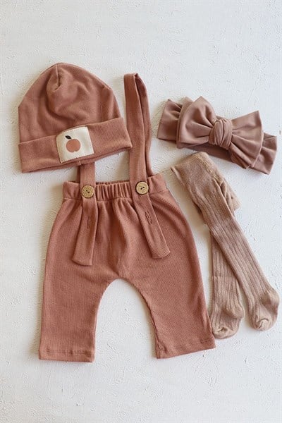 Kahve Renkli Bereli Unisex Bebek Askılı Tulum Takımı