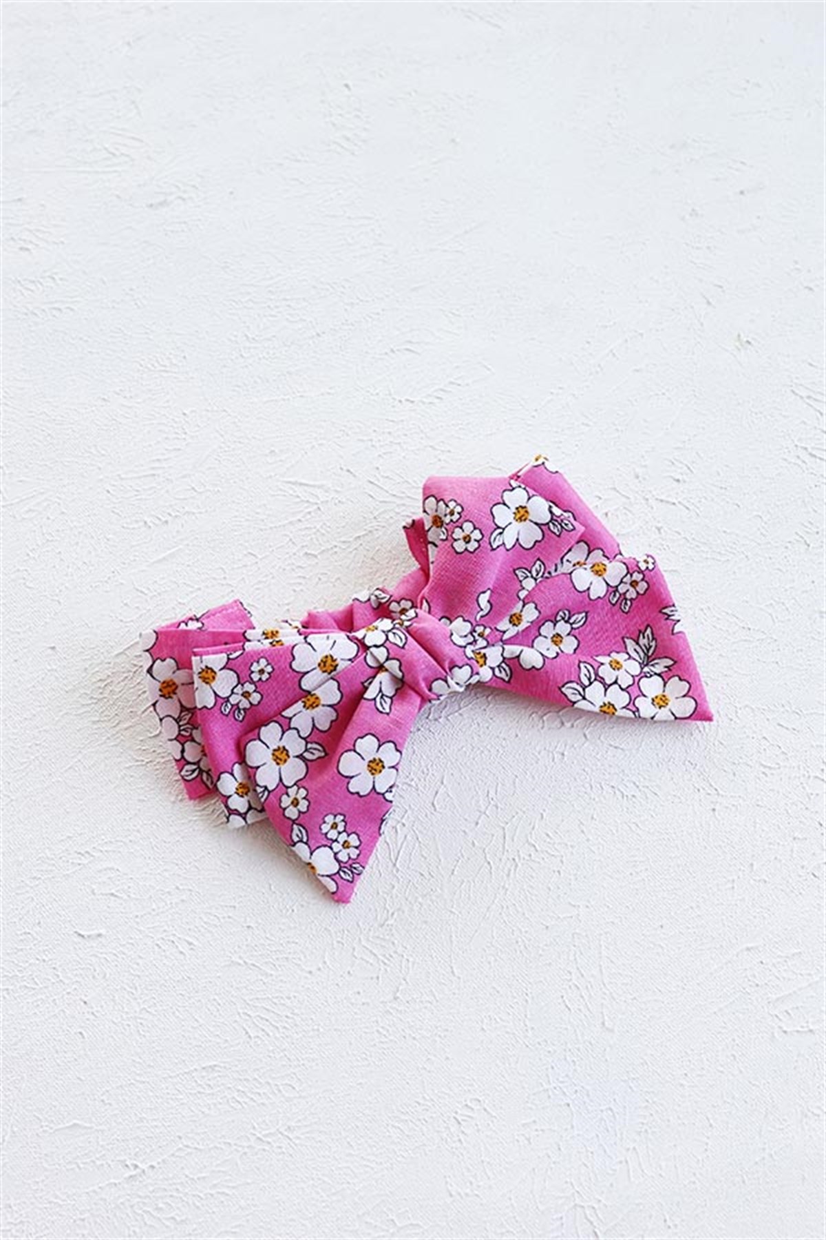 Pembe Renkli Papatya Motifli Bebek Fiyonk Bandana