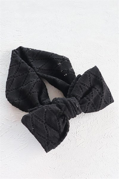 Siyah Renkli Büyük Fiyonk Fisto Bandana