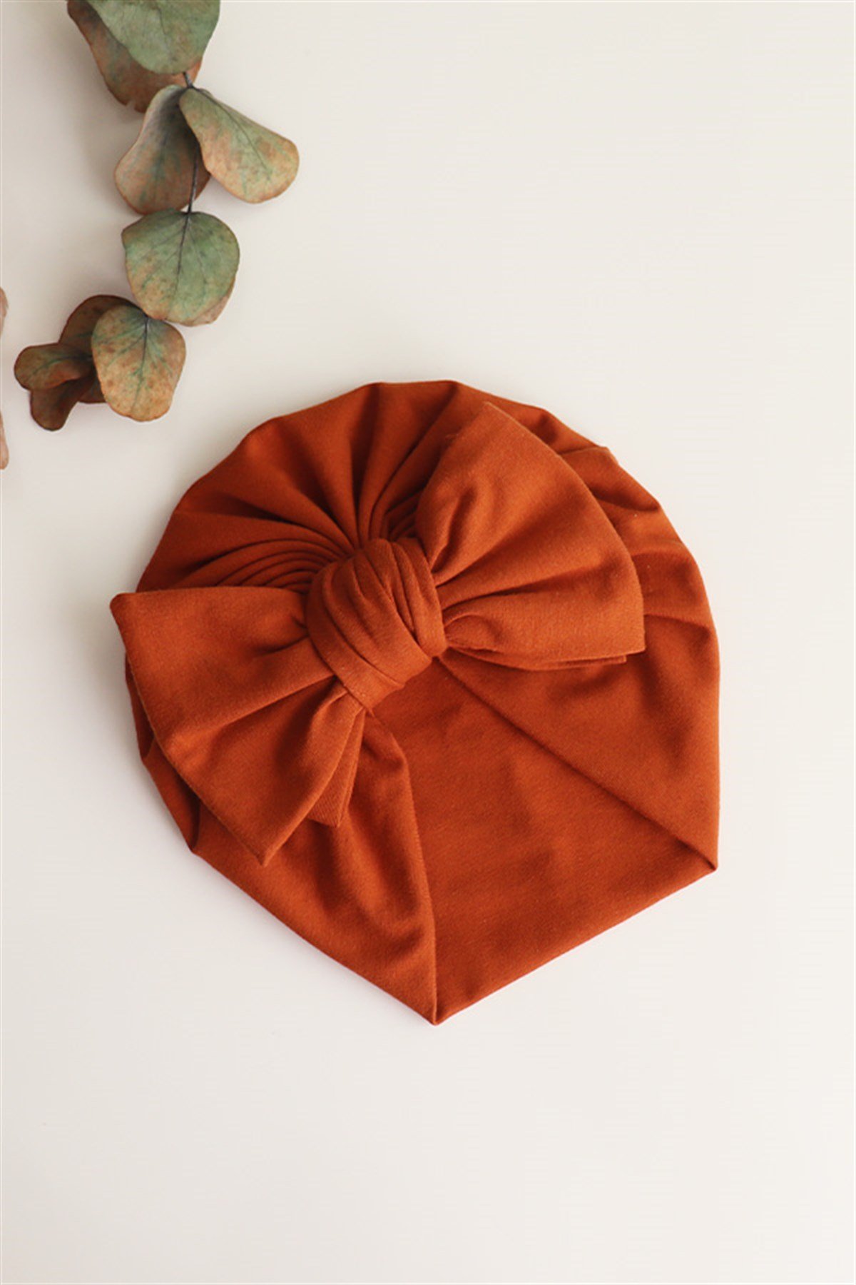 Tarçın Renkli Bebek Fiyonk Bone