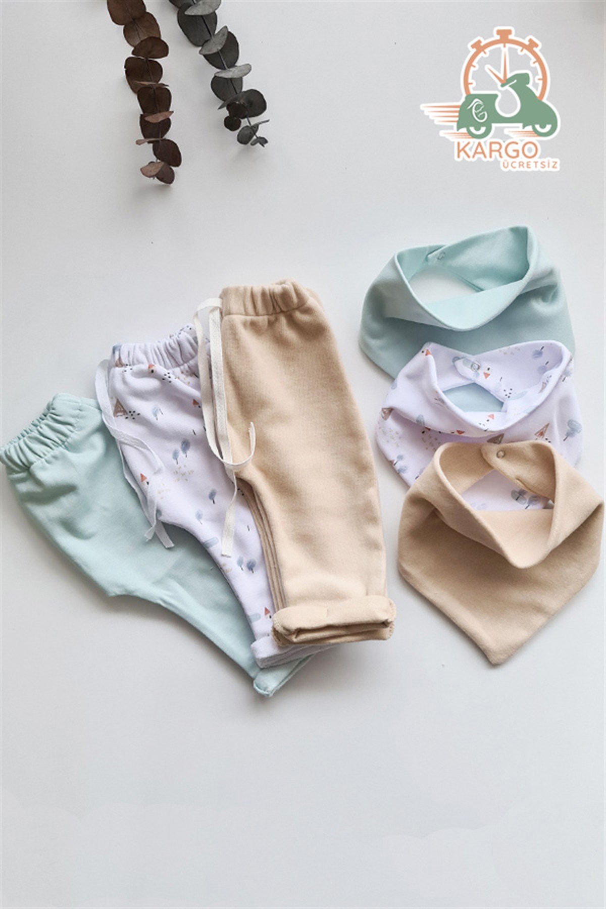 Unisex 3'lü Kışlık Bebek Eşofman Altı ve Boyunluk Takımı