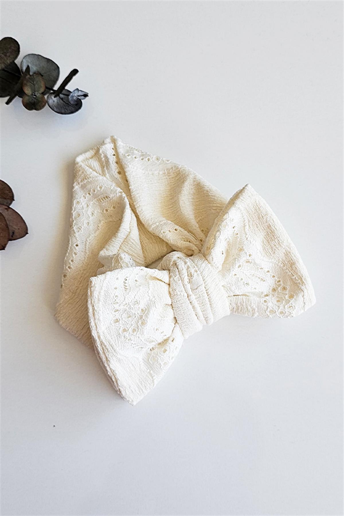 Vintage Krem Renkli Fisto Bebek XXL Fiyonk Bandana