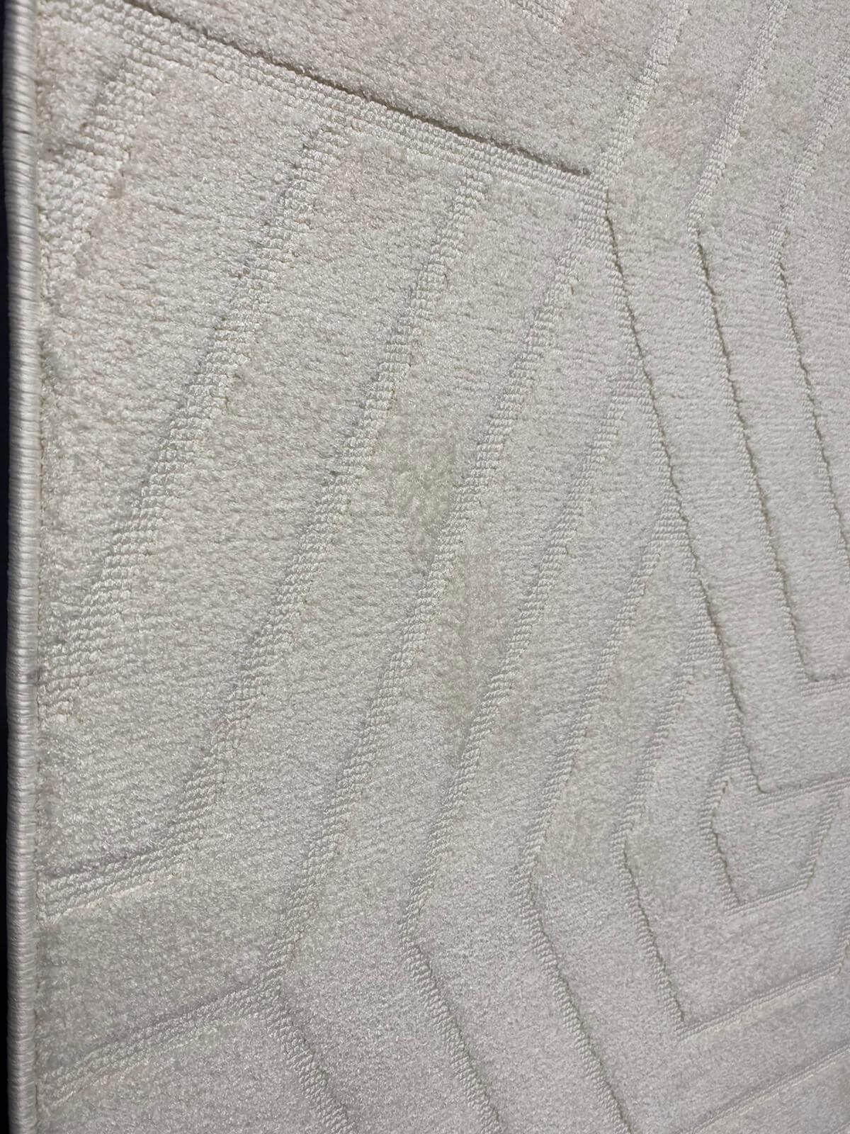 GANJ 9052 BEYAZ DEKORATİF MAKİNE DOKUMA YUMUŞAK HALI