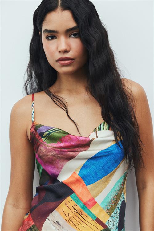 Êtincelle Satin Coloré Patterned Degaje Collar Strap Short Nightgown