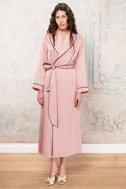Длинный атласный халат/кимоно розового цвета с отделкой кантом от Francesca Rose