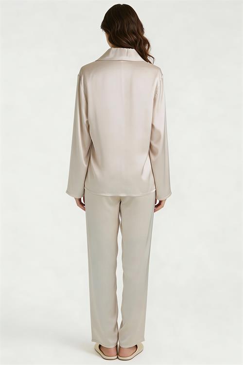 Amoris Длинный атласный пижамный комплект цвета 