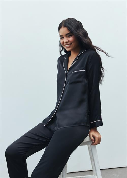 Amour Satin Black Long Pajama Set