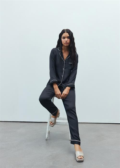 Amour Satin Black Long Pajama Set