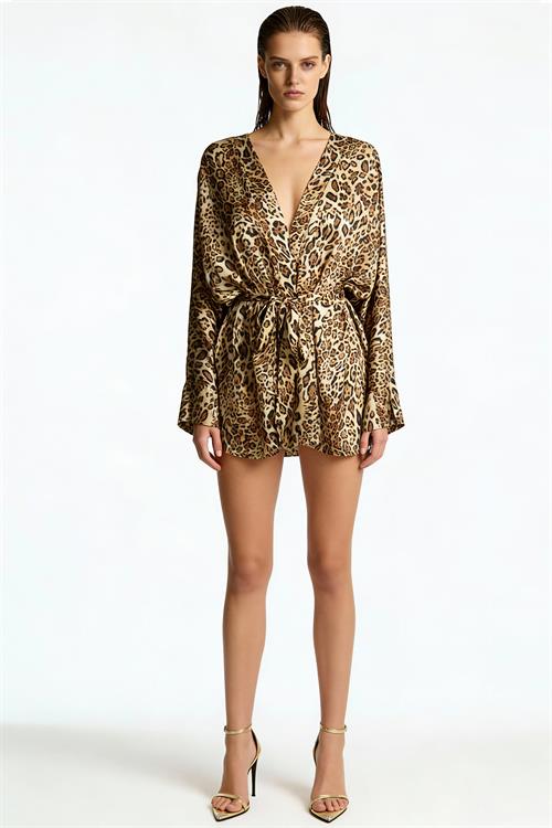 Fummee Lepia Короткий атласный халат/кимоно