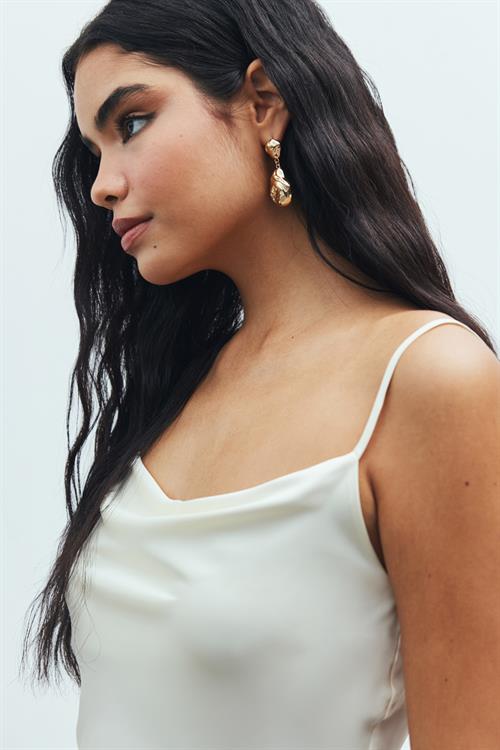 Caché Satin Ecru Degaje Collar Strap Short Pajama Set