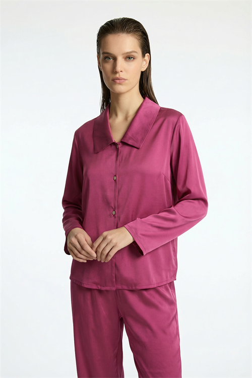 Комплект длинной атласной пижамы Amoris бордового цвета