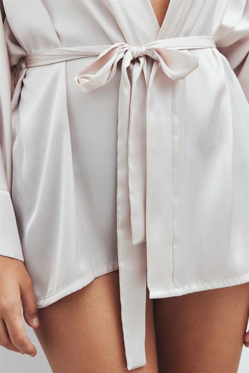 Flamme Tül Detaylı Taş Kısa Saten Sabahlık / Kimono