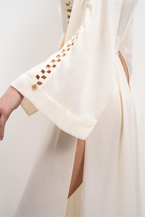 Frank Grogren Detailed Satin Ecru Morning Gown / Kimono