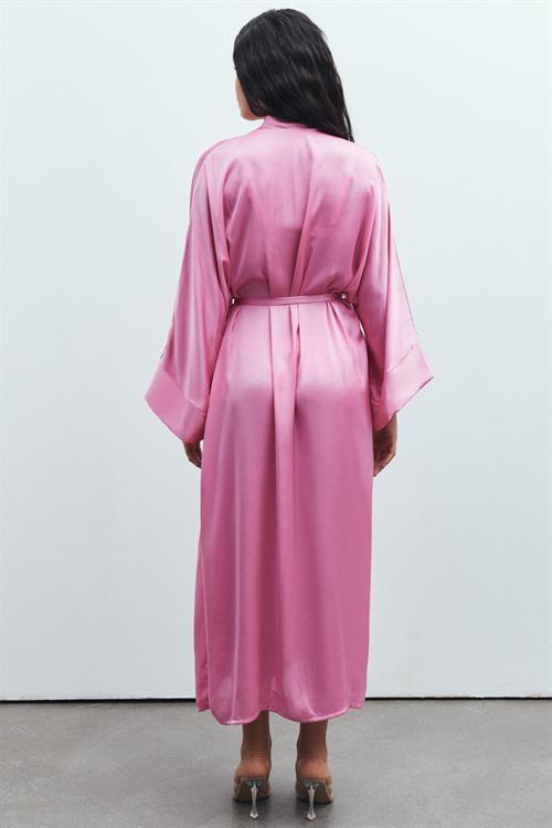 Frappant Şeker Pembesi Uzun Saten Sabahlık / Kimono