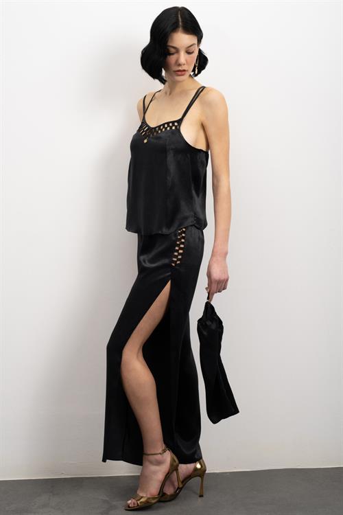 Lax Grogren Detailed Satin Black Long Pajama Set