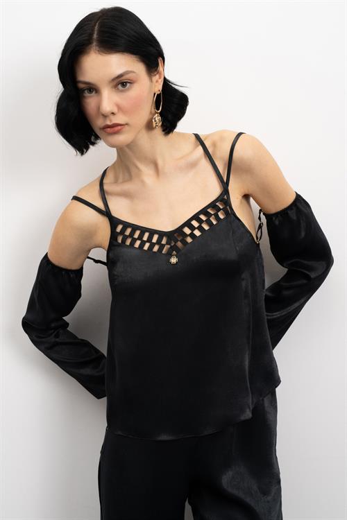 Lax Grogren Detailed Satin Black Long Pajama Set