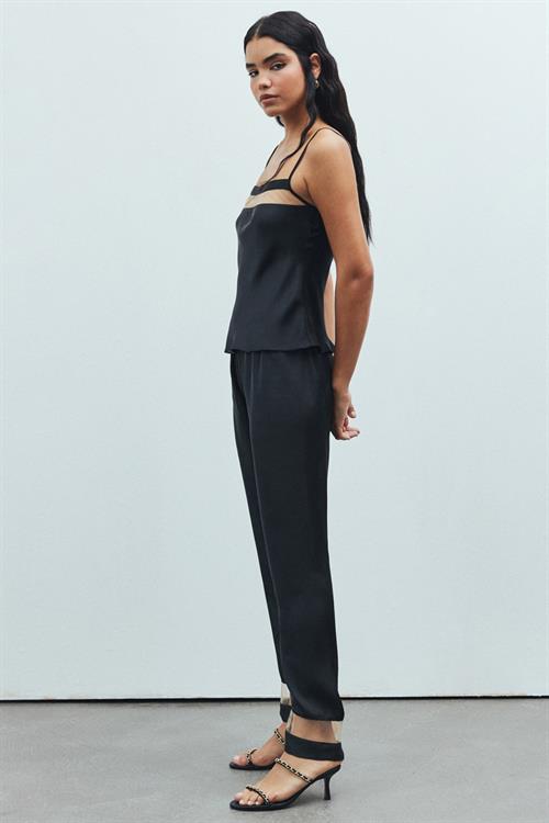 Libre Tulle Detailed Satin Black Strap Long Pajama Set