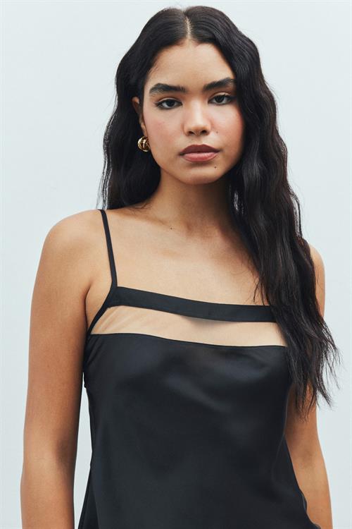 Libre Tulle Detailed Satin Black Strap Long Pajama Set