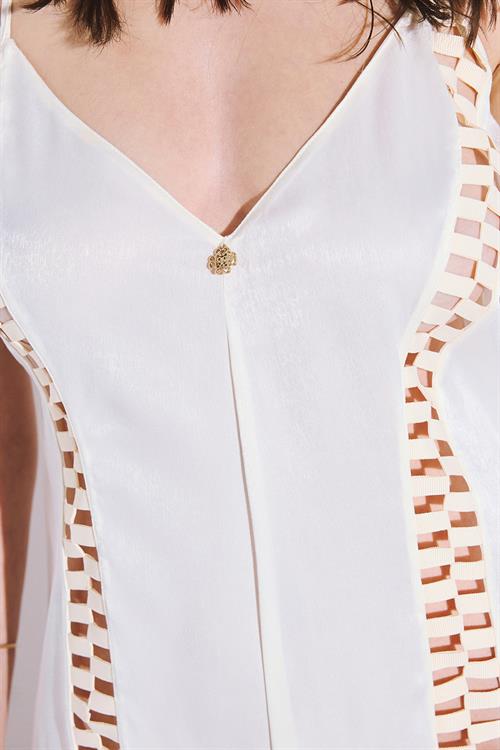 Peevish Grogren Detailed Satin Ecru Jumpsuit