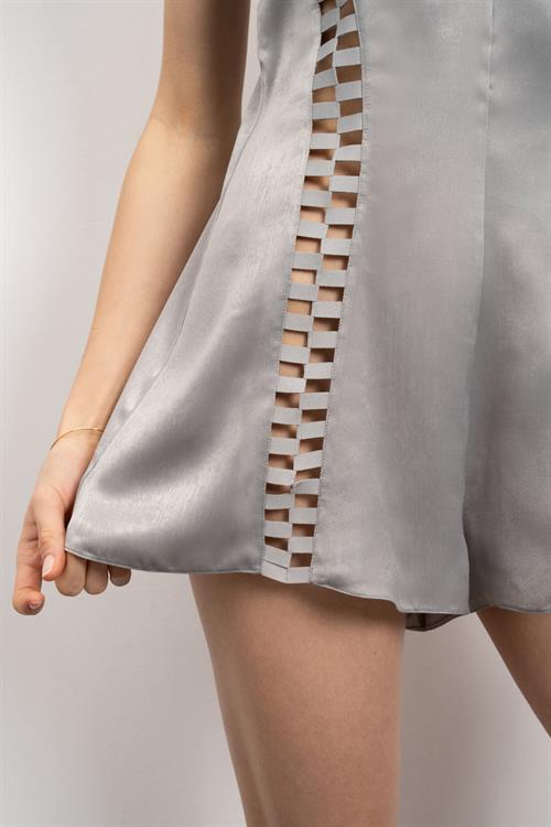 Peevish Grogren Detailed Satin Grey Jumpsuit